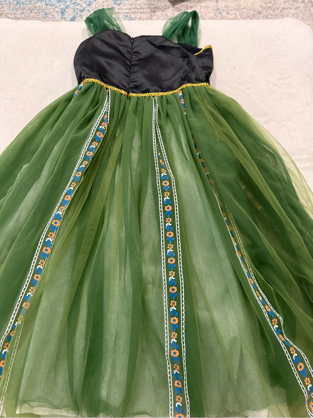 Anna Princess Dress for Girls Size 7/8 Halloween Dress-up - Picture 4 of 5